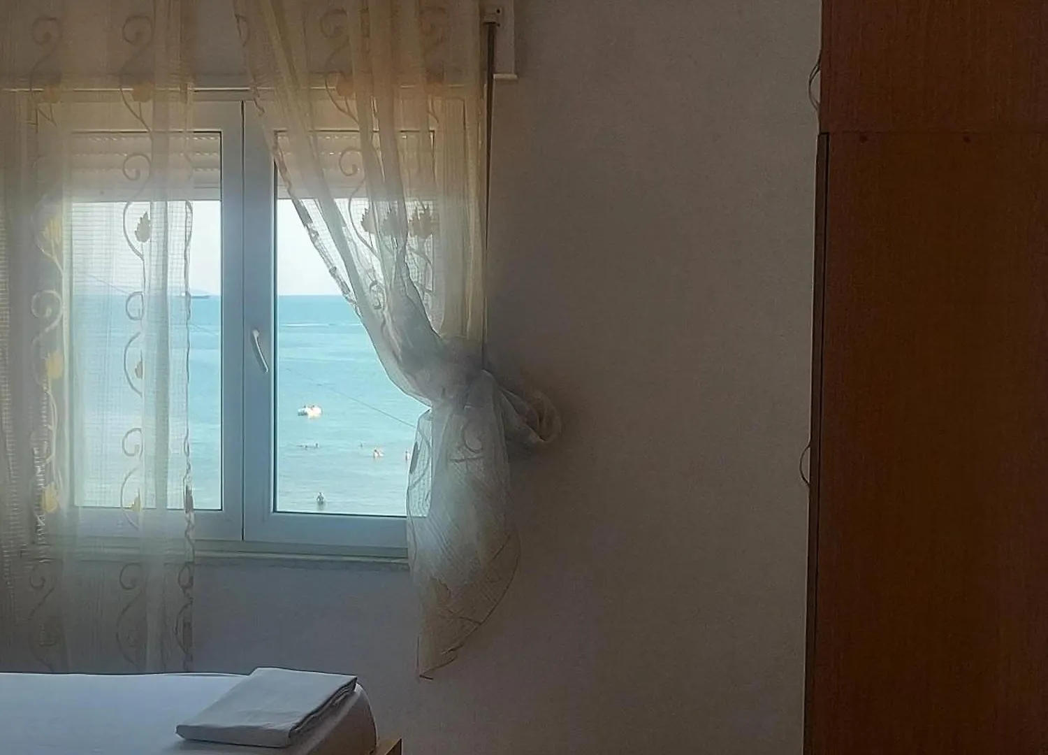 Joy Apartments Durres 0*,